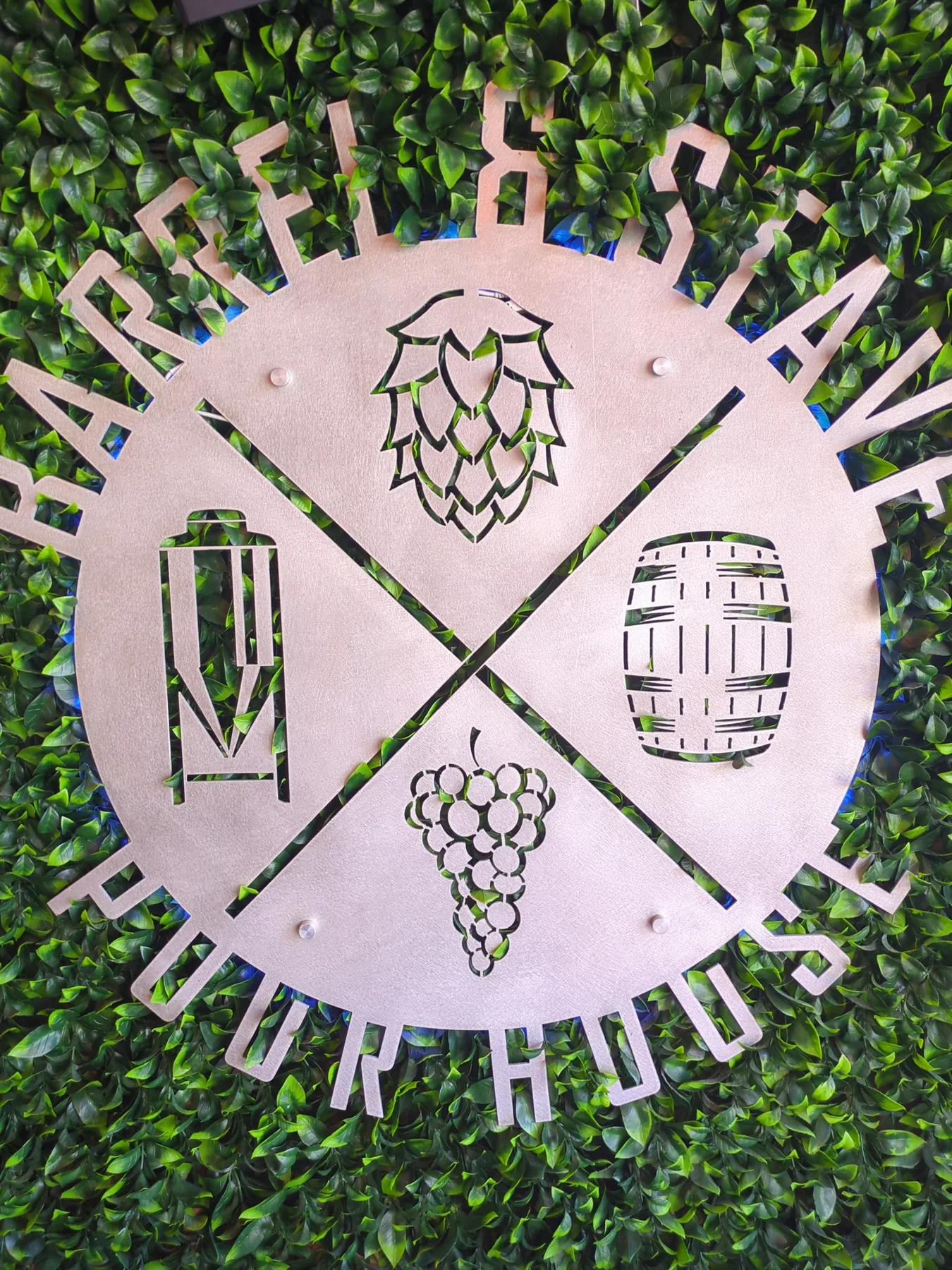 Barrel & Stave Pour House sign